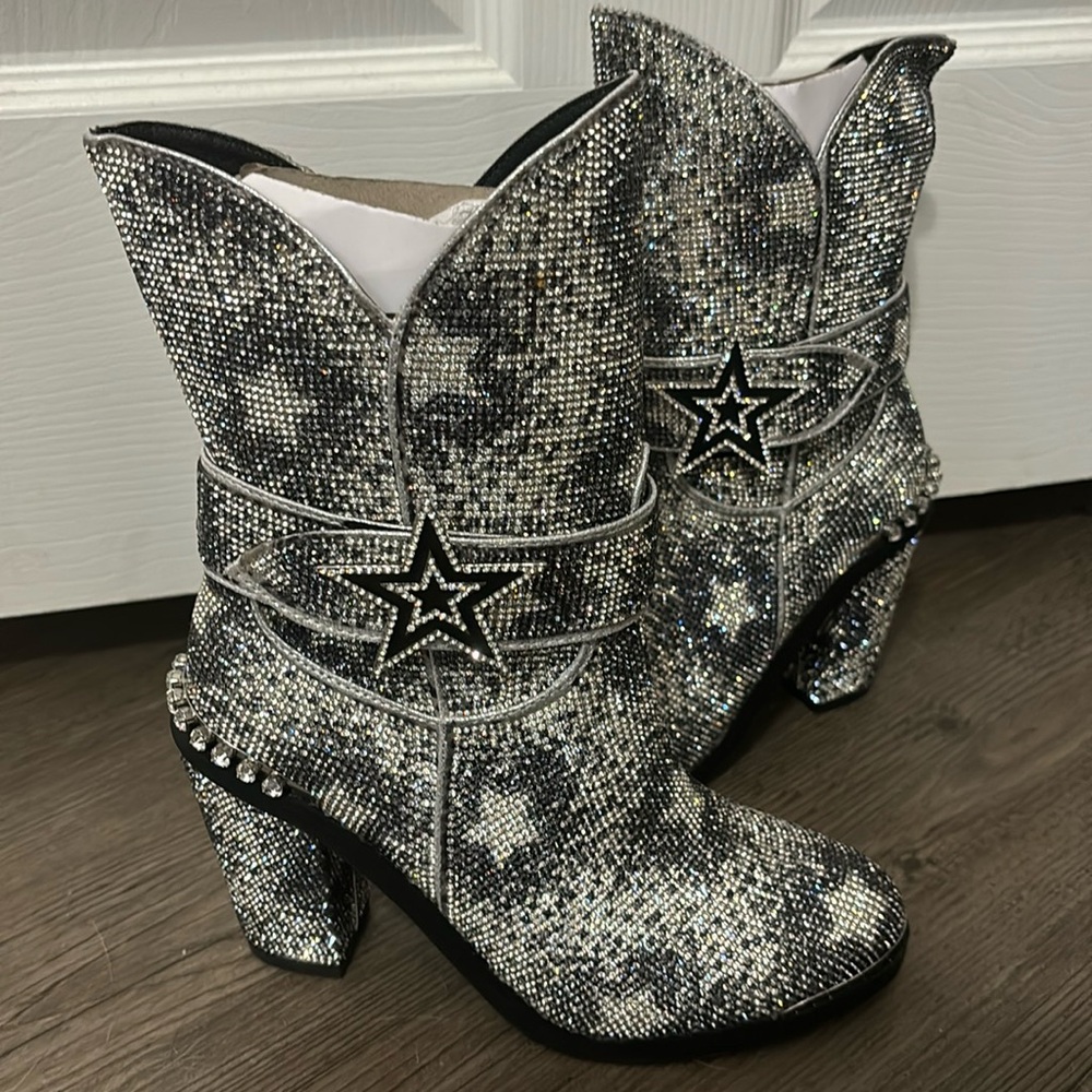 NWOB Dolls Kill Club Exx Starry Sheriff Shine Cowboy Boots